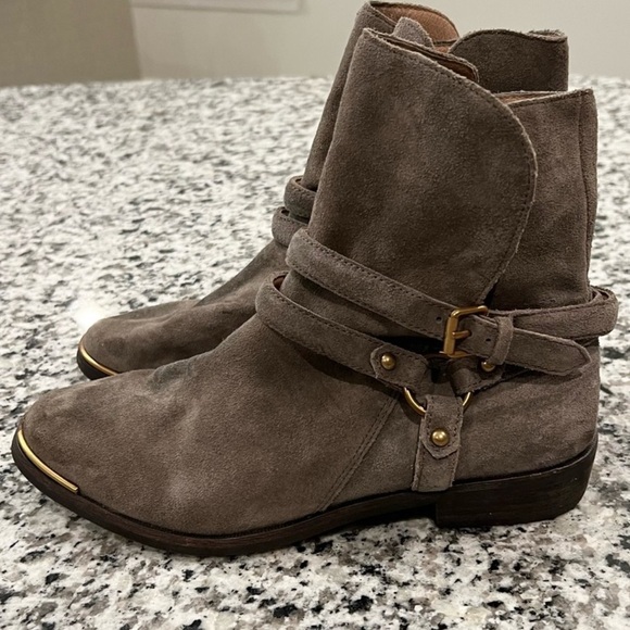 Ugg Kelby Harness Suede Boot Mouse Grey - Picture 4 of 8